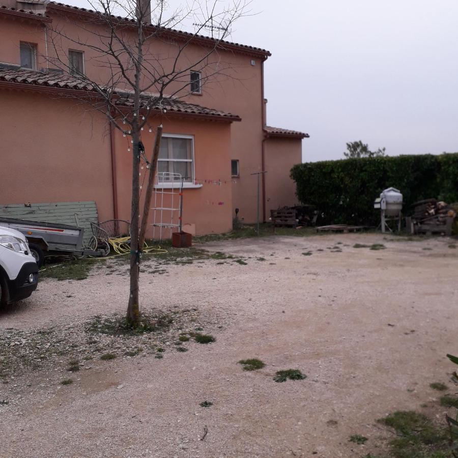 Vents D'Anges Acomodação com café da manhã Sainte-Cécile-les-Vignes Exterior foto